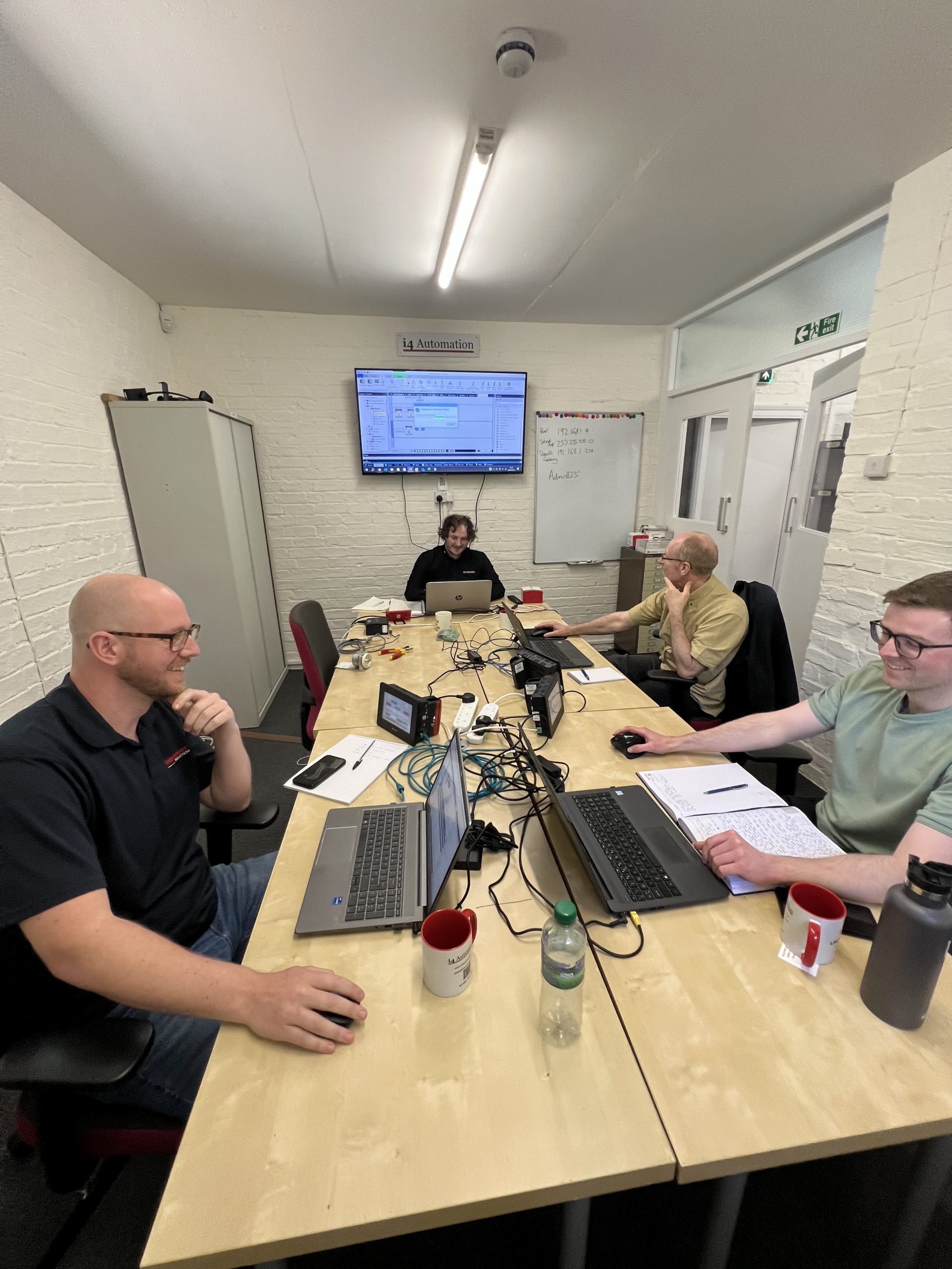 Our UK based support team giving FREE training to ourcustomers